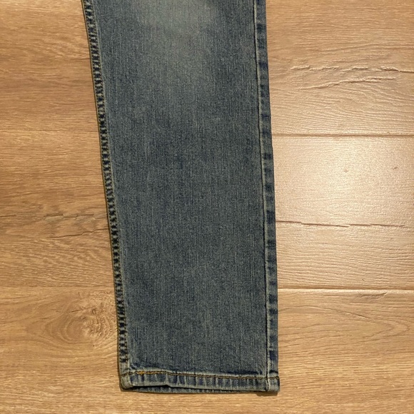 Men’s Levi’s Jeans - Picture 4 of 7